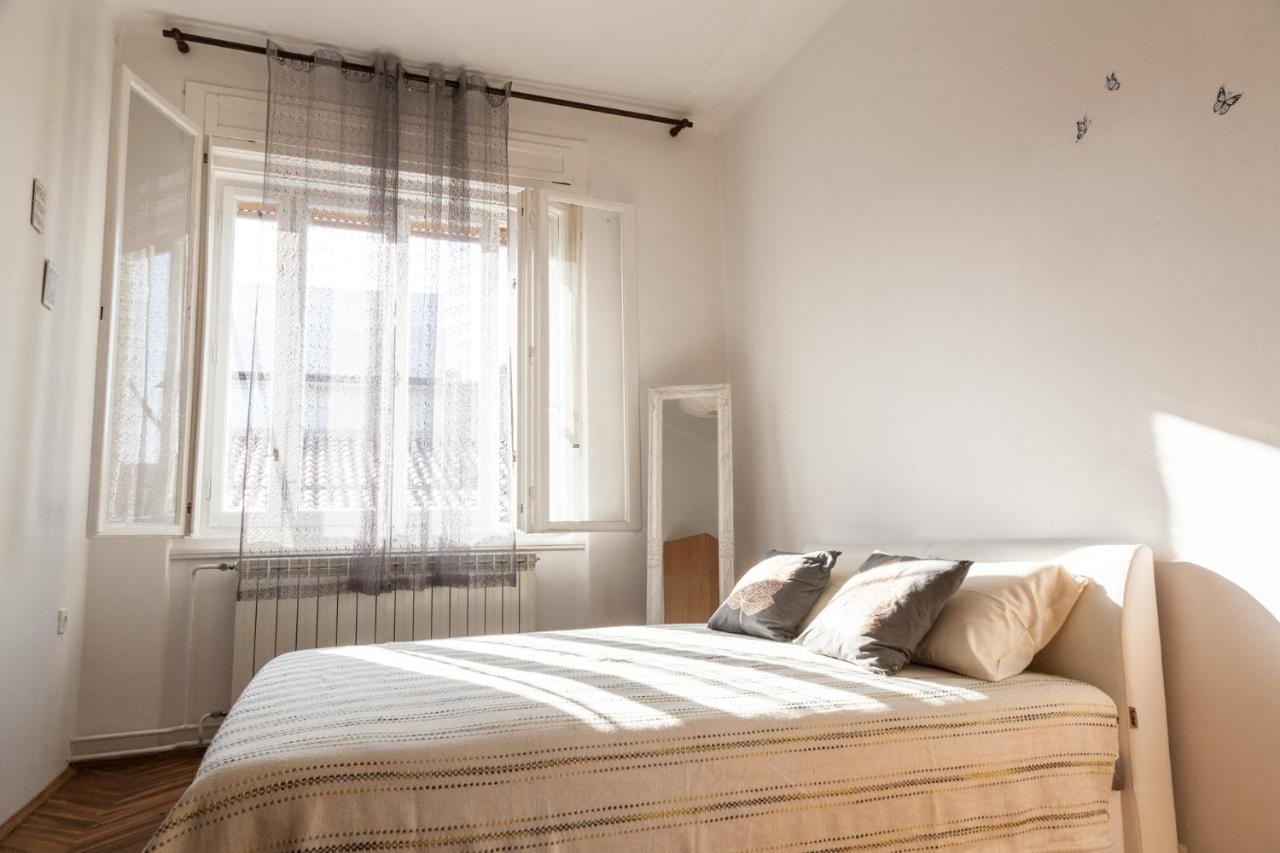 Apartma Premrlova Lägenhet Izola Exteriör bild