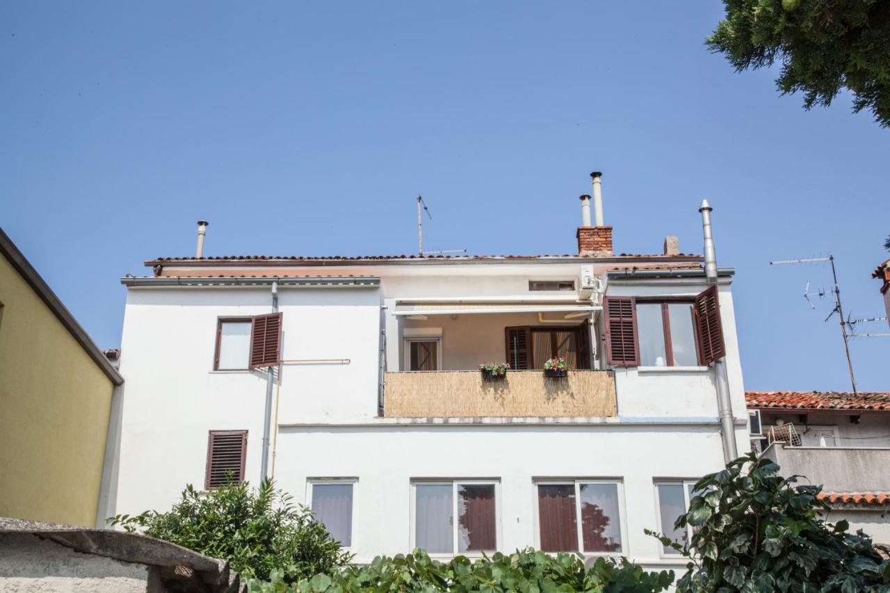 Apartma Premrlova Lägenhet Izola Exteriör bild